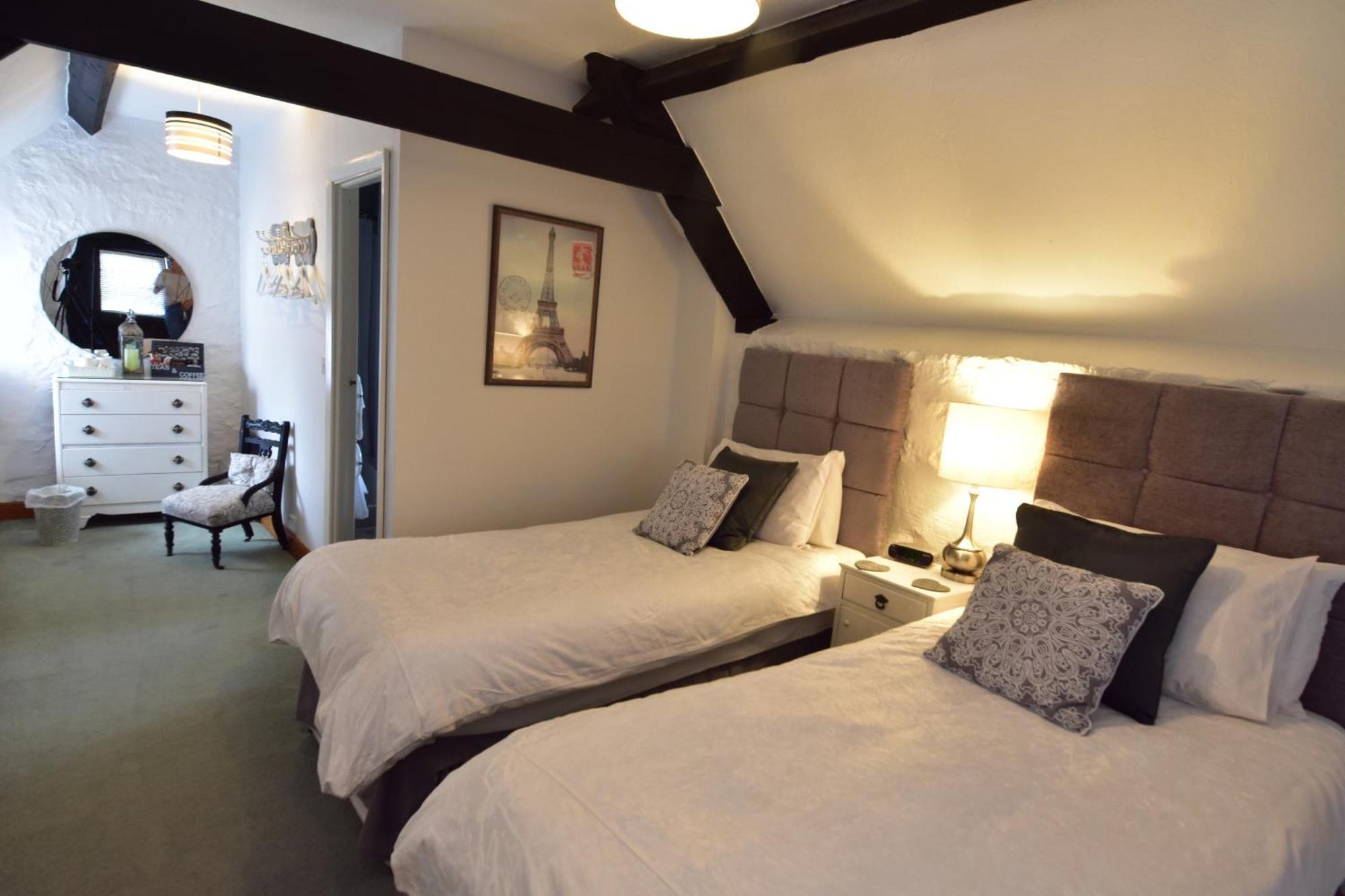 Steps Farmhouse B&B Майнгед Номер фото